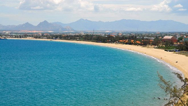 bãi biển Ninh Chữ